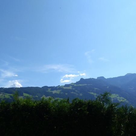 Zillertal Apartment mit Traumausblick - Haus Kirchler Hippach Exterior foto