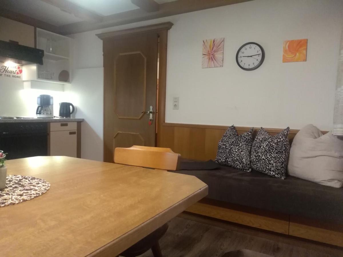 Zillertal Apartment mit Traumausblick - Haus Kirchler Hippach Exterior foto