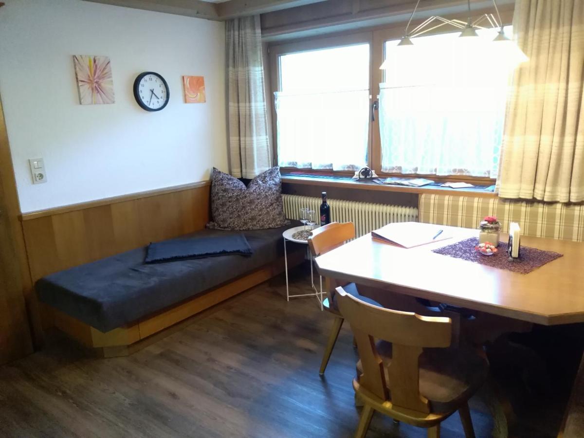 Zillertal Apartment mit Traumausblick - Haus Kirchler Hippach Exterior foto